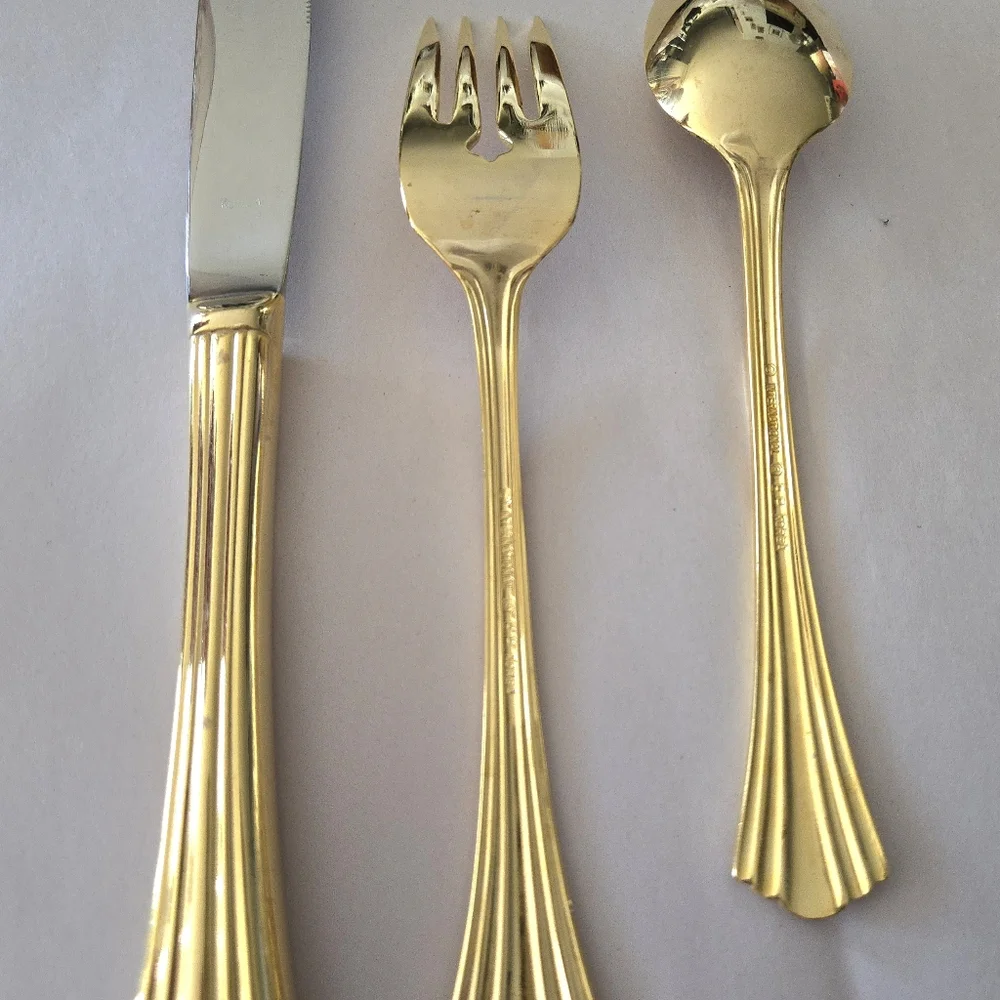 Golden Resplendence By International 3-Piece Place Settimg, Never Used